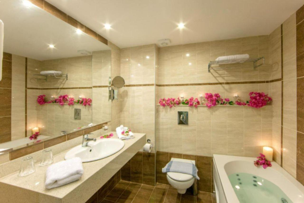 Marianna Palace Hotel Kolymbia Buitenkant foto