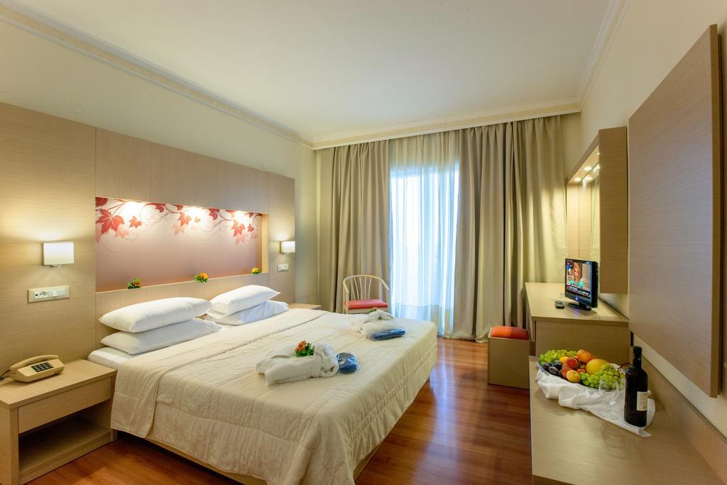 Marianna Palace Hotel Kolymbia Buitenkant foto